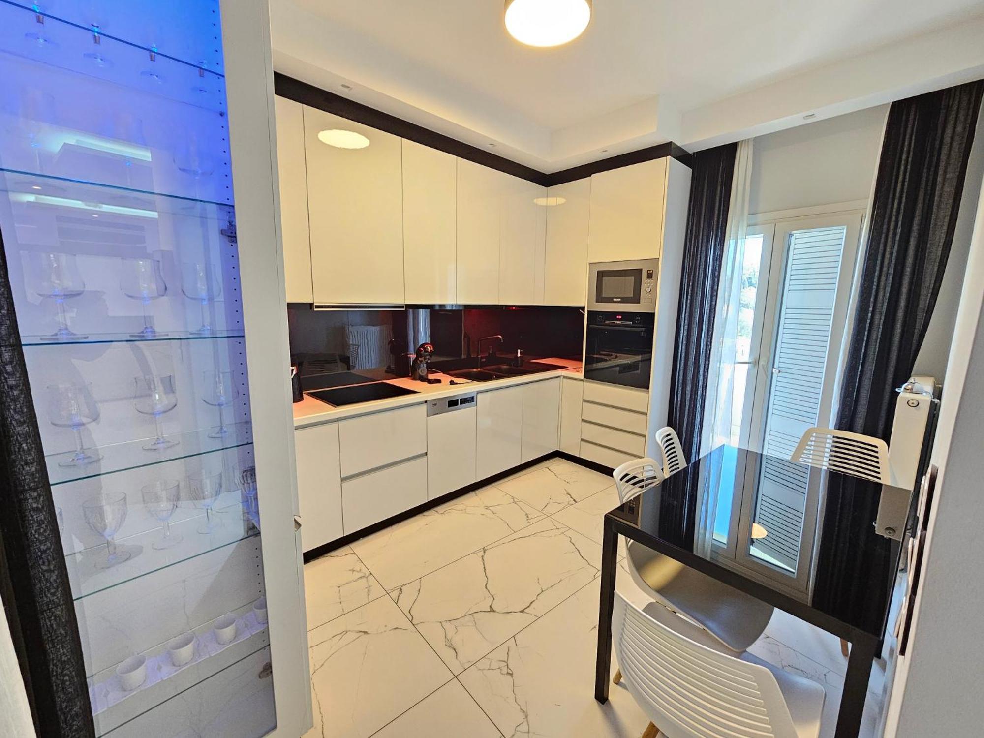 Grey Luxury House Apartment Ipsos Bagian luar foto