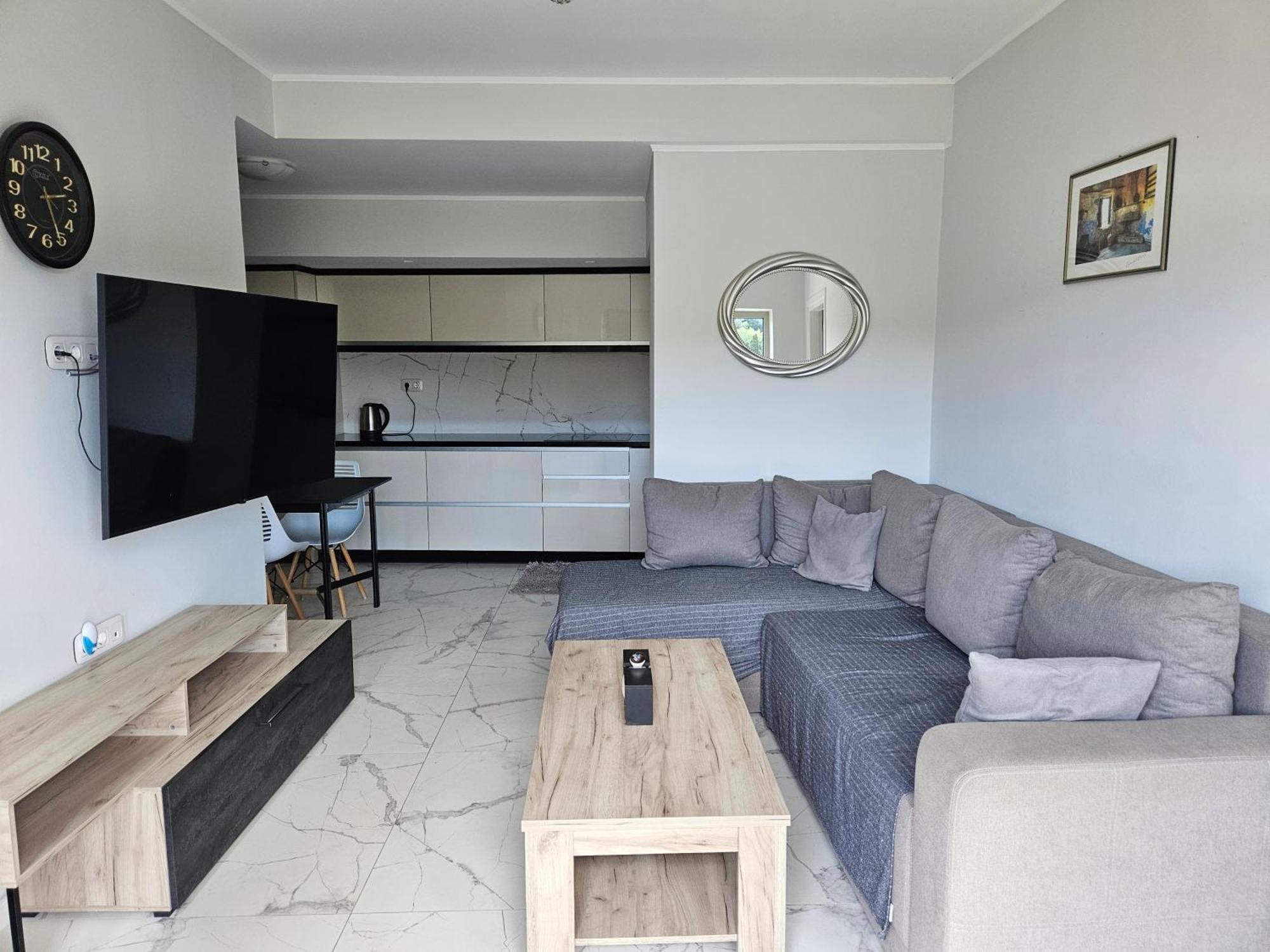 Grey Luxury House Apartment Ipsos Bagian luar foto