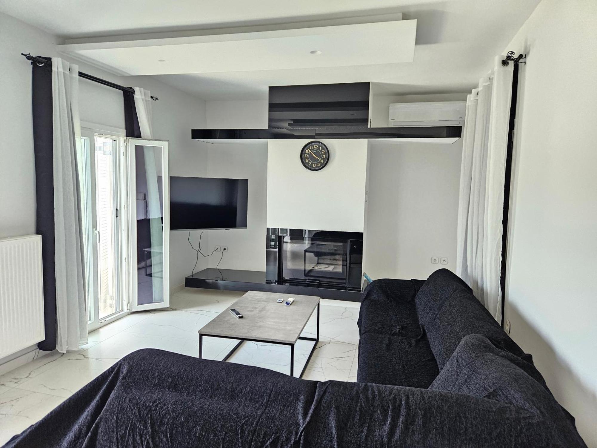 Grey Luxury House Apartment Ipsos Bagian luar foto