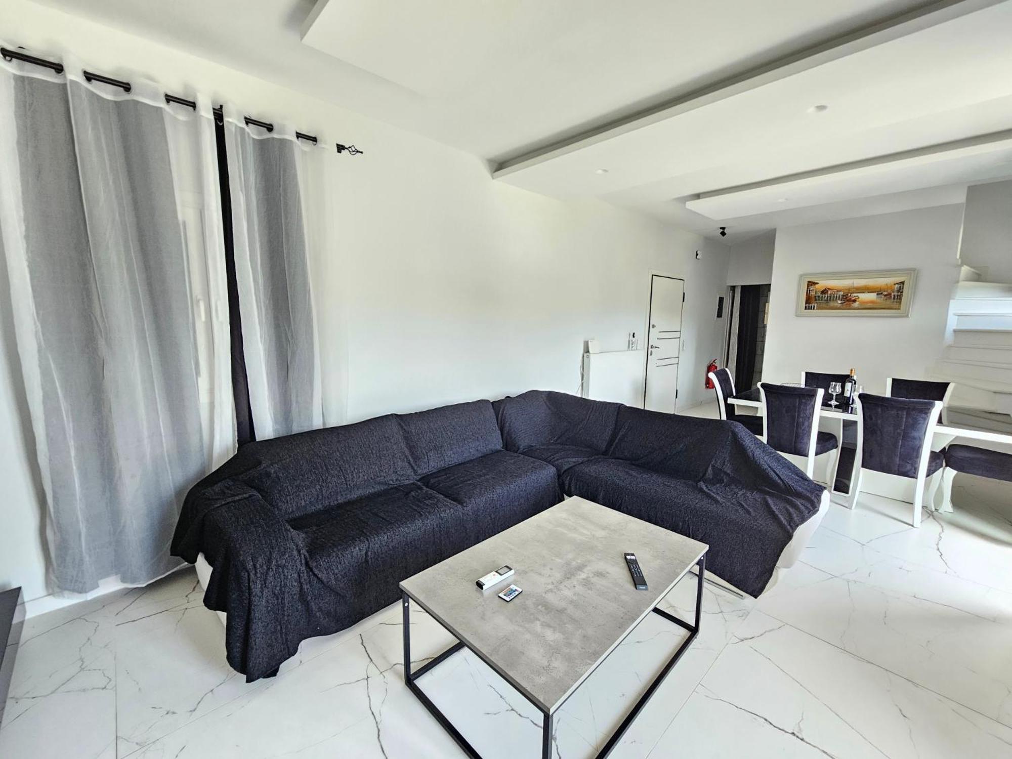 Grey Luxury House Apartment Ipsos Bagian luar foto