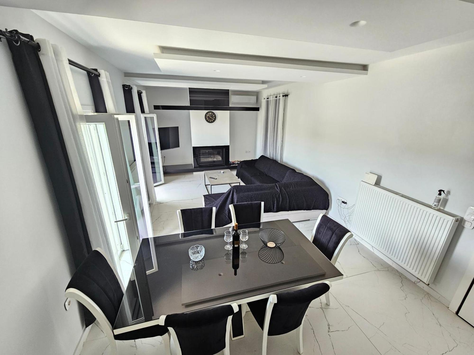 Grey Luxury House Apartment Ipsos Bagian luar foto