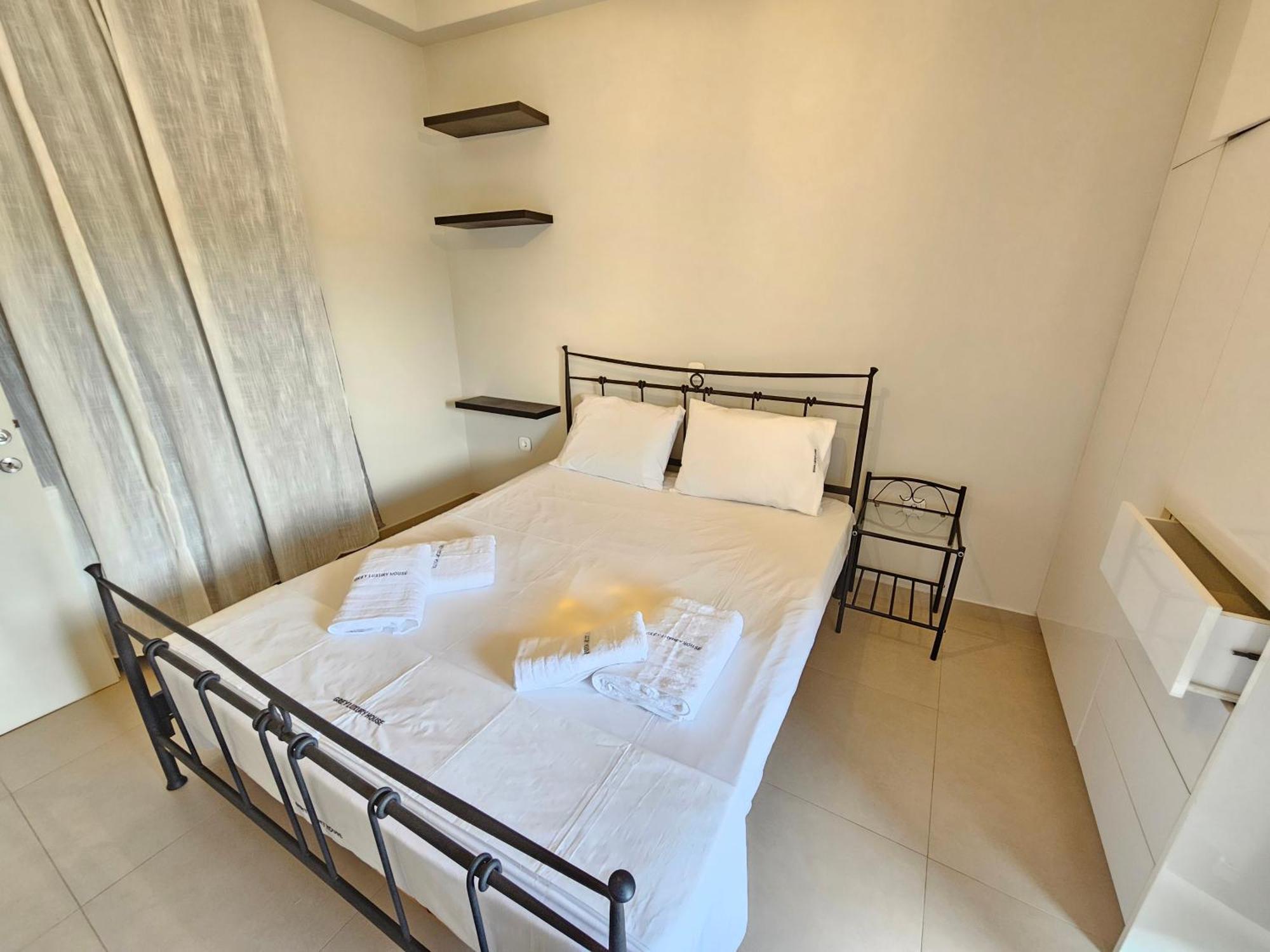 Grey Luxury House Apartment Ipsos Bagian luar foto